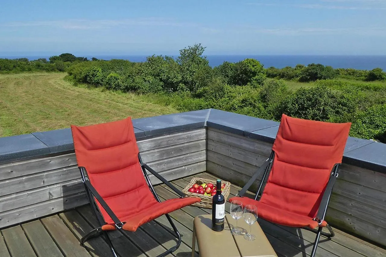Sea-View Holiday Home With Terrace, プルガヌー